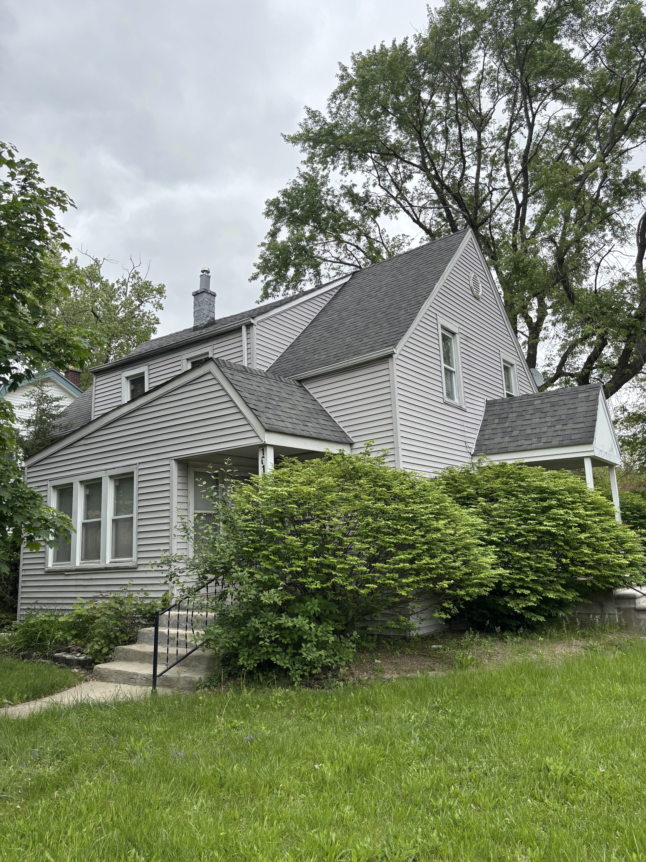 16100 Burt Road, Lower