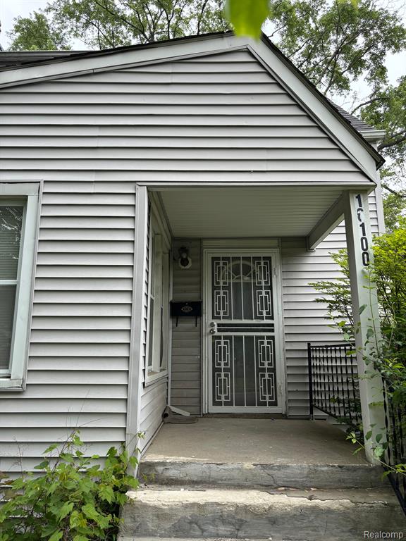 16100 Burt Road, Upper